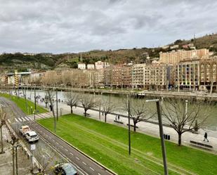 Vista exterior de Pis en venda en Bilbao  amb Aire condicionat, Calefacció i Terrassa