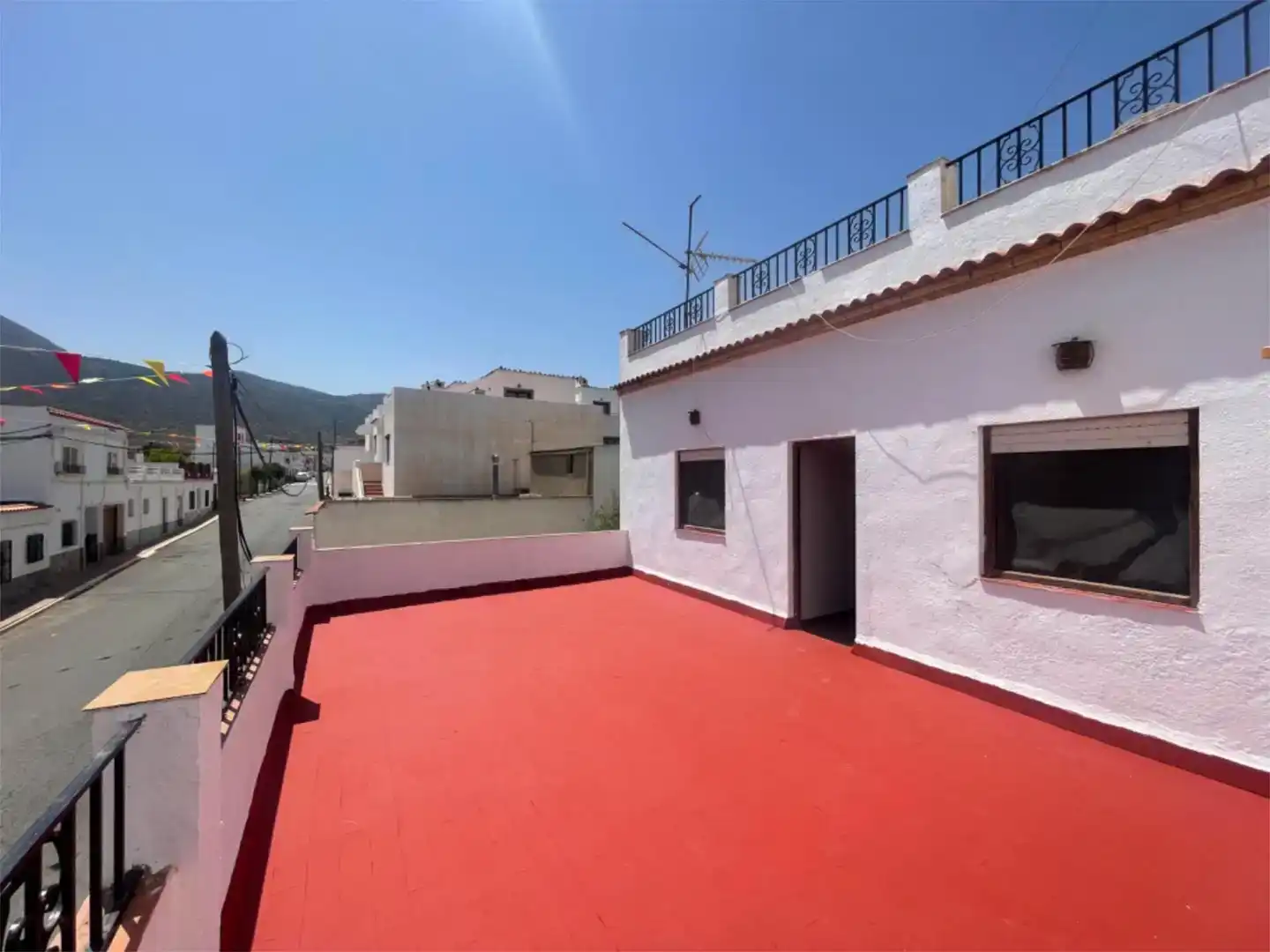 Terrassa de Casa adosada en venda en Fondón amb Traster i Moblat