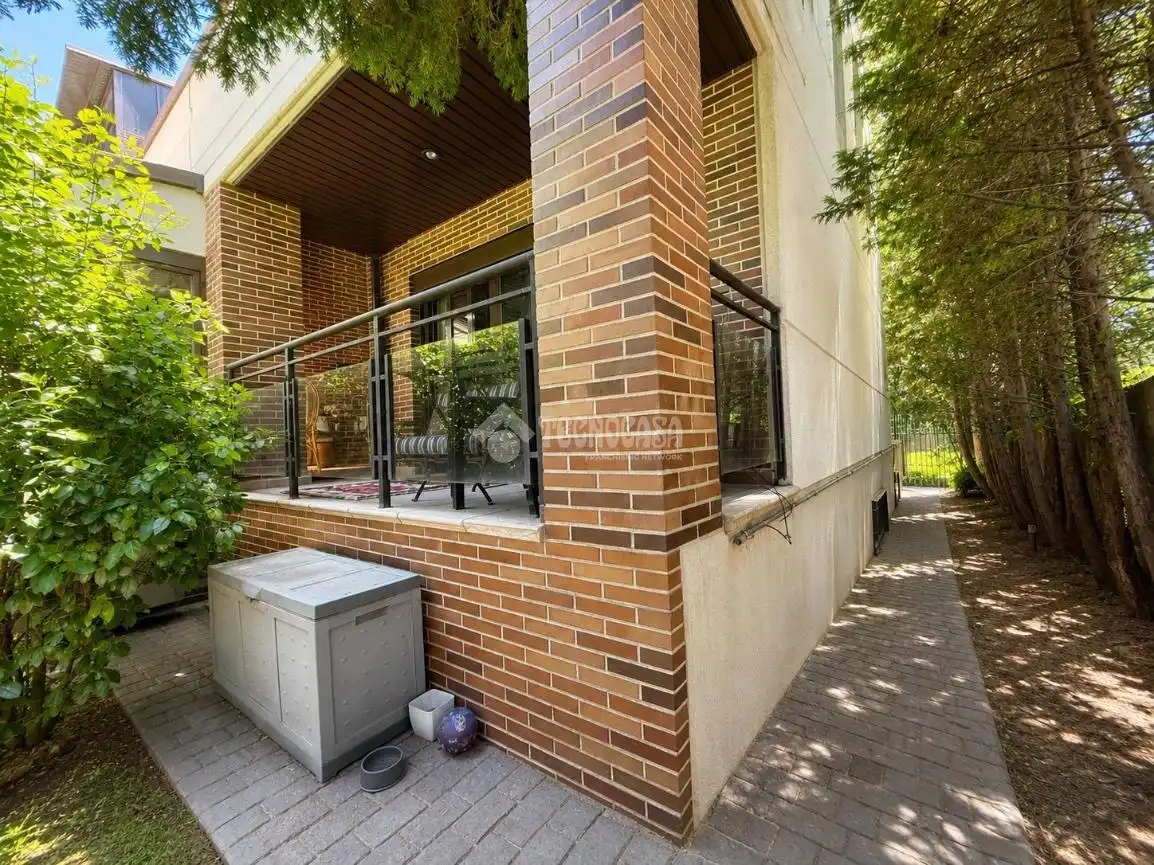 Terrace of Detached homes for sale in Villanueva de la Cañada  with Air Conditioner, Heating and Terrace