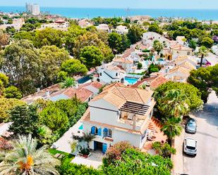 Vista exterior de Casa o xalet en venda en Orihuela amb Aire condicionat, Calefacció i Traster