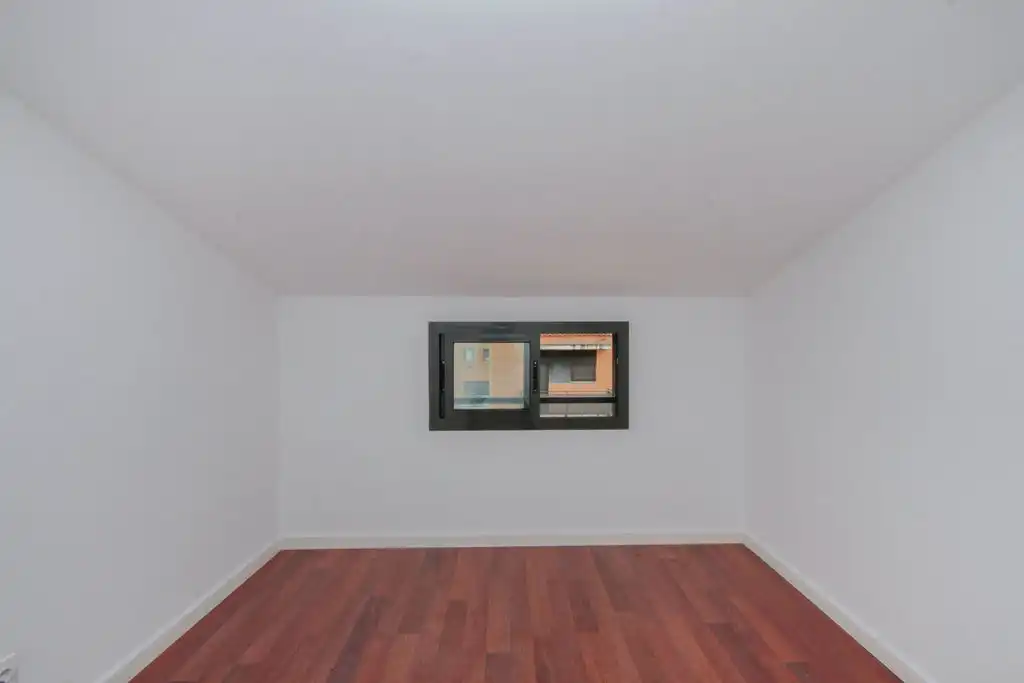 Flat for sale in C/ Enric Gayarre, La Roca del Vallès
