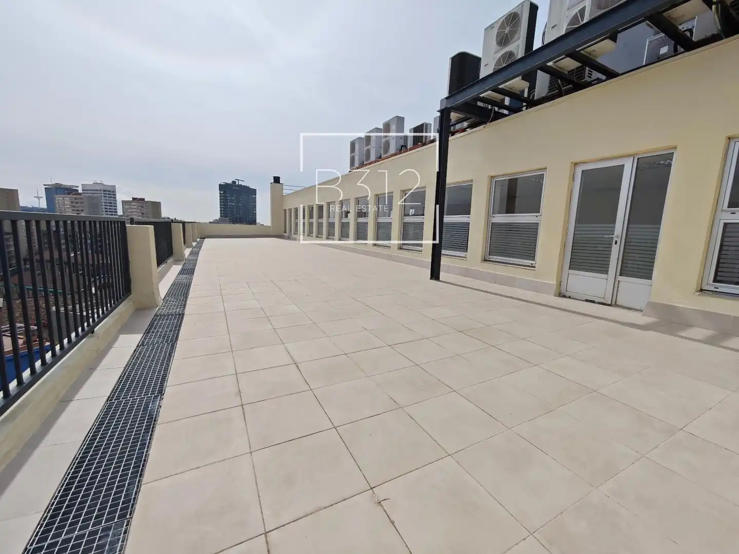 Terraza de Oficina de alquiler en Barcelona con Aire acondicionado, Calefacción y Terraza