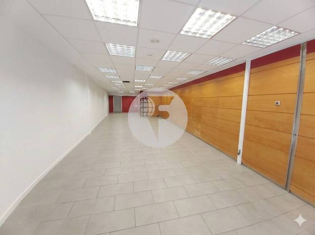 Local comercial en Alquiler en Reixac - Vallensana Baixa
