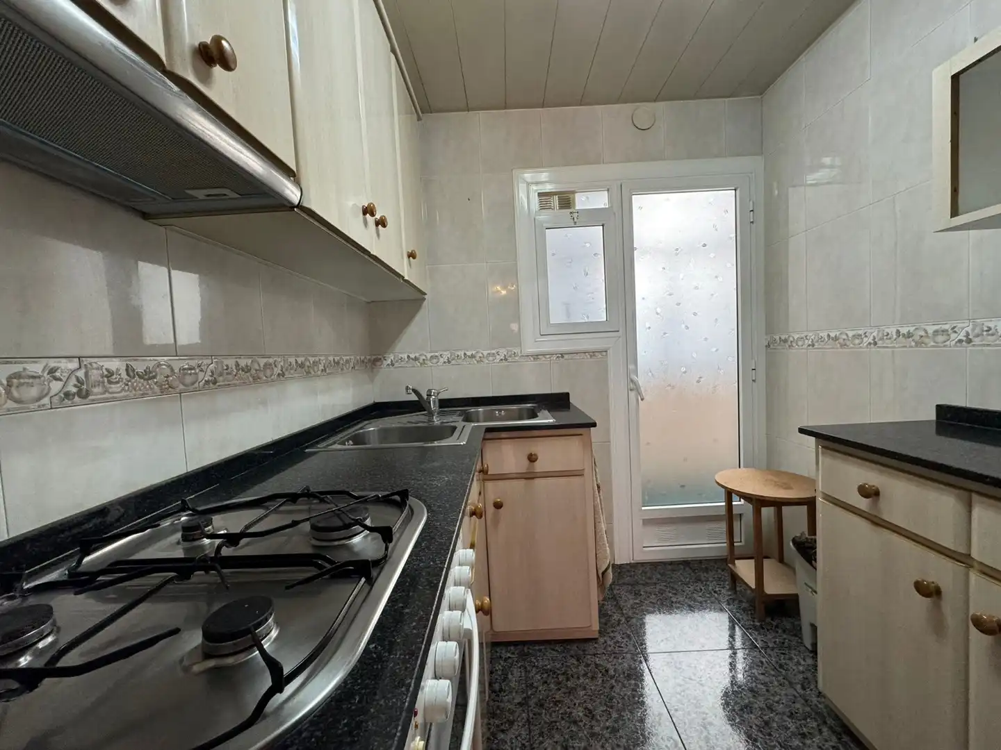 Cocina de Piso en venta en Cerdanyola del Vallès con Horno y Balcón