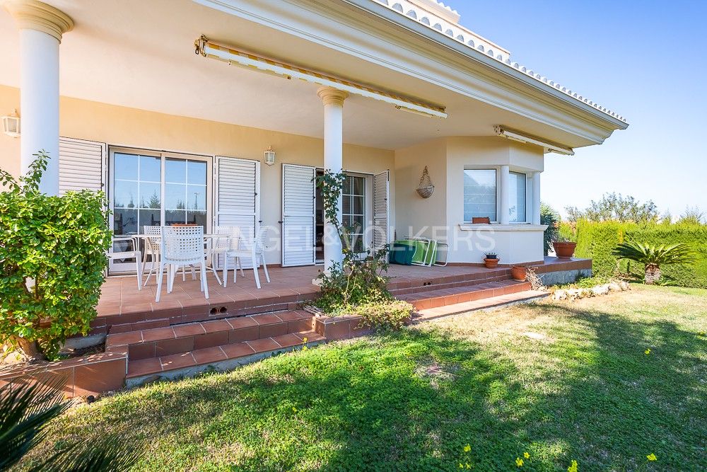 Terrassa de Casa o xalet en venda en Dénia amb Aire condicionat, Calefacció i Jardí privat