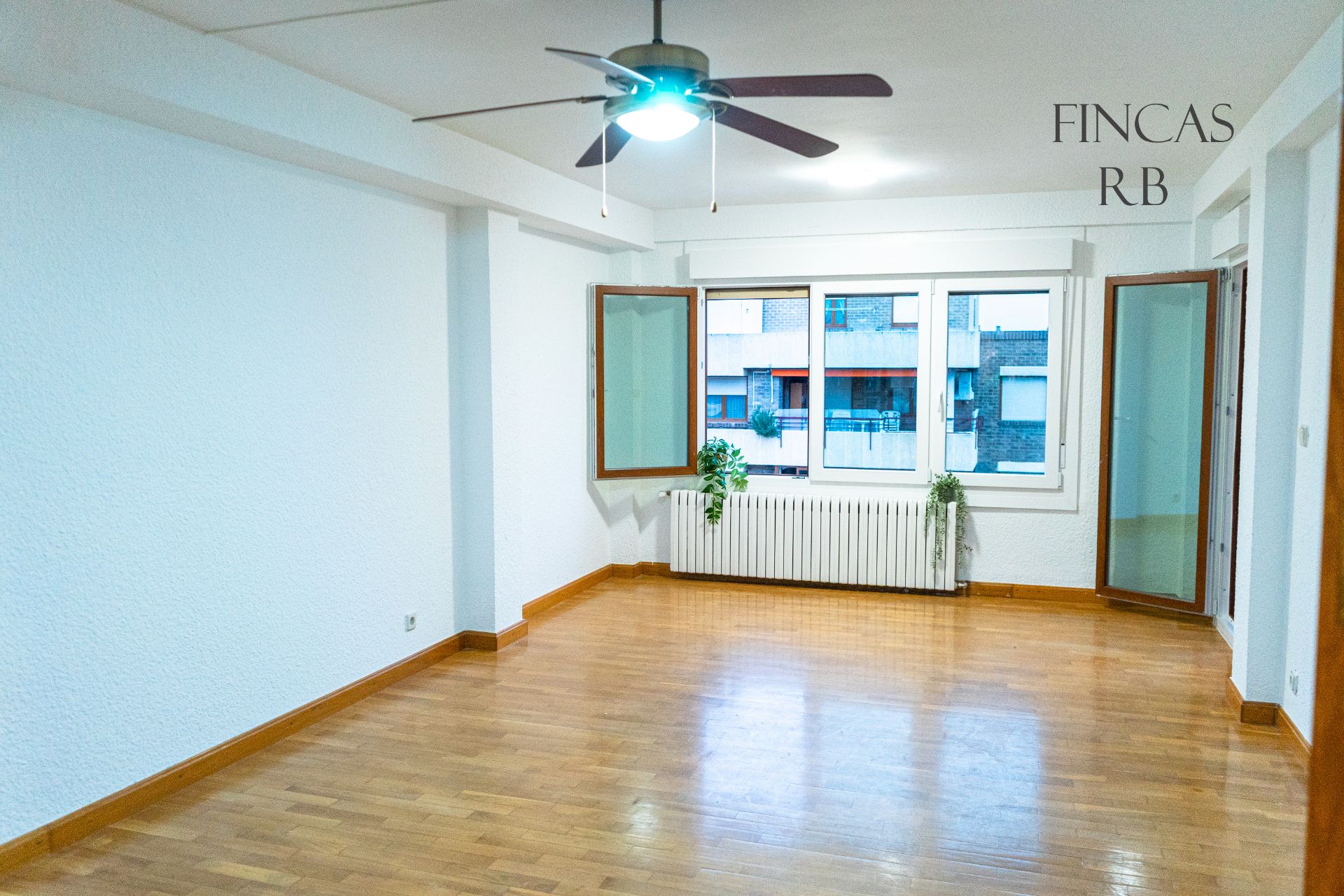 Flat for sale in Calle de Rubén Darío, Valdefierro, Oliver-Valdefierro