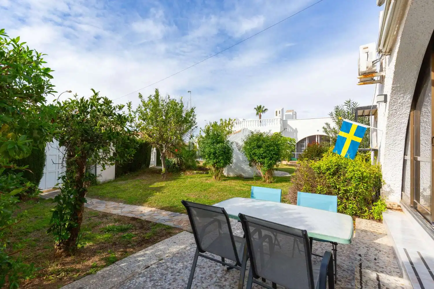 Jardí de Casa o xalet en venda en Orihuela amb Aire condicionat, Moblat i Internet