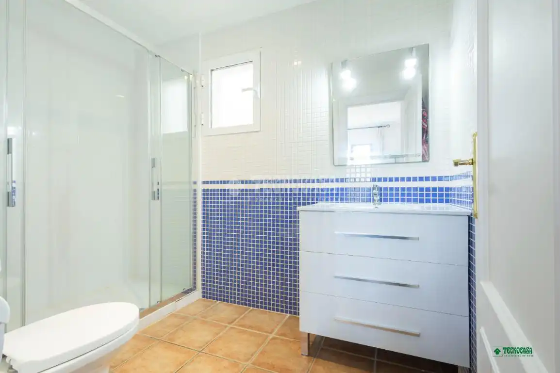 Baño de Piso en venta en Tabernas con Aire acondicionado, Amueblado y Piscina comunitaria