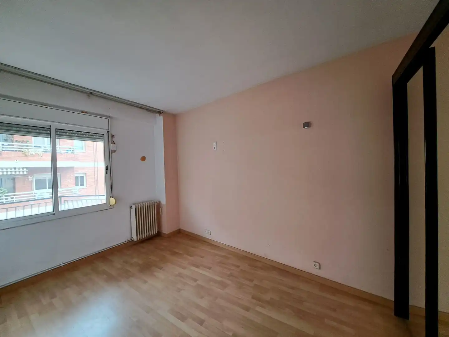 Habitación de Piso en venta en Barcelona con Calefacción y Balcón