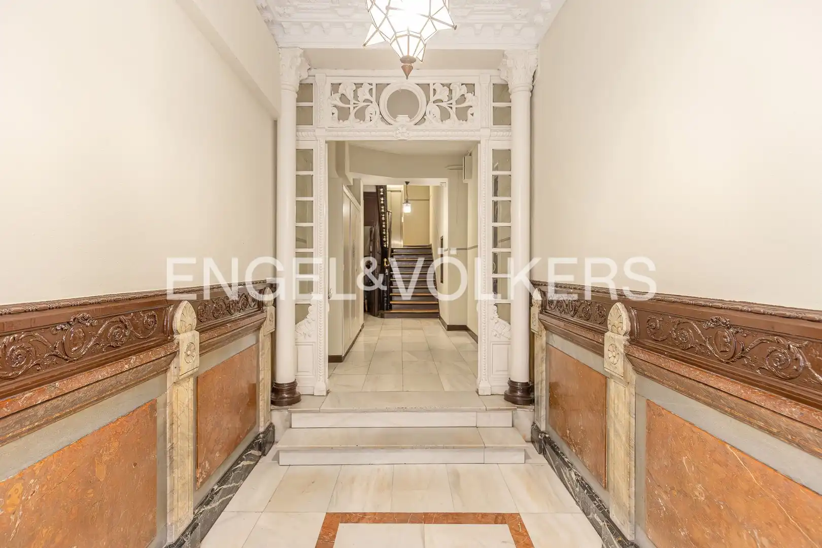 Piso en venta en Madrid con Calefacción y Balcón