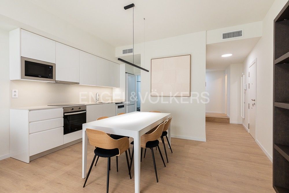 Menjador de Pis de lloguer en  Valencia Capital amb Aire condicionat, Calefacció i Traster