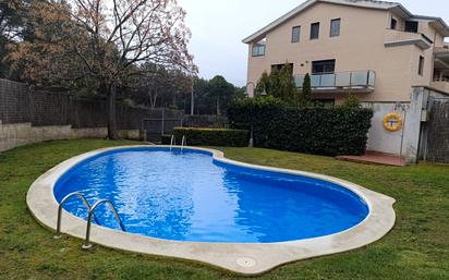 Swimming pool of Duplex for sale in Rubí  with Terrace and Balcony