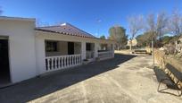 Vista exterior de Casa o xalet en venda en Barajas de Melo amb Aire condicionat, Calefacció i Jardí privat