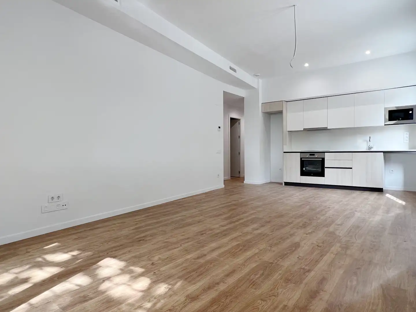 Wohnzimmer von Wohnung zur Miete in Valencia mit Klimaanlage, Heizung und Privatgarten