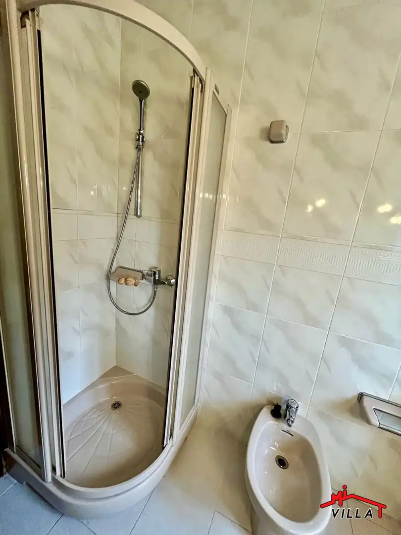 Badezimmer von Haus oder Chalet zum Verkauf in Laredo mit Heizung und Terrasse