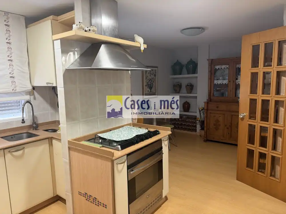 Cocina de Piso en venta en La Pobla de Farnals con Balcón y Piscina comunitaria