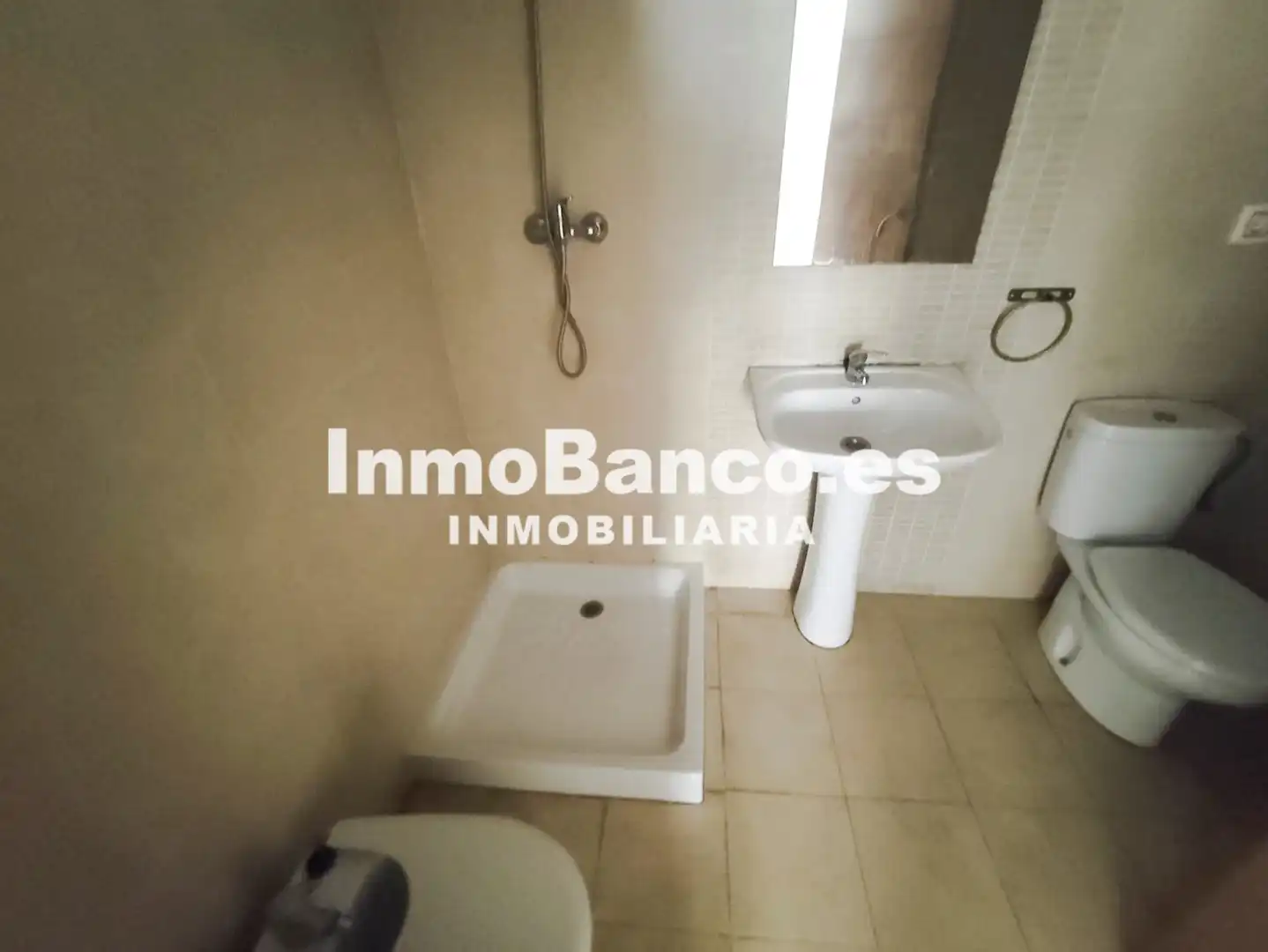 Piso con ascensor en venta en Carrer de Sant Valerià 27B, imagen 8