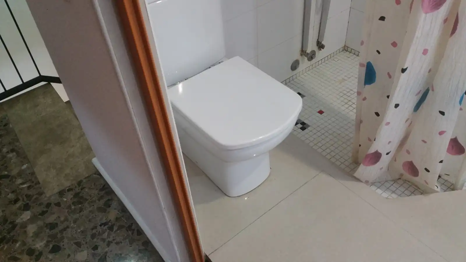 Baño de Dúplex en venta en Valencia con Aire acondicionado, Trastero y Balcón