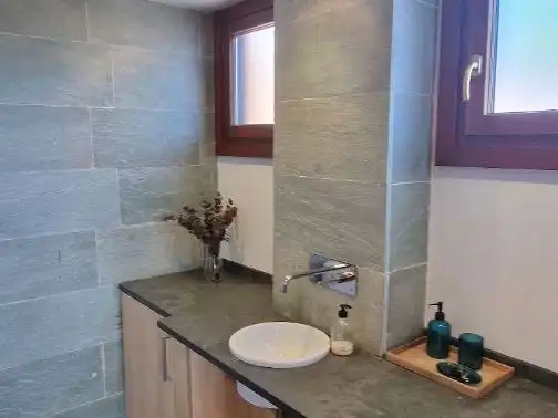 Duplex con giardino in affitto a Anselmo Solar 9, imagen 9