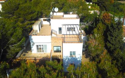 Vista exterior de Casa o xalet en venda en Orihuela amb Aire condicionat, Calefacció i Jardí privat