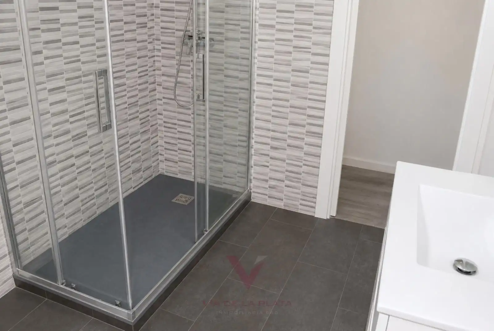 Bathroom of Flat for sale in Cabrerizos  with Heating, Furnished and Oven