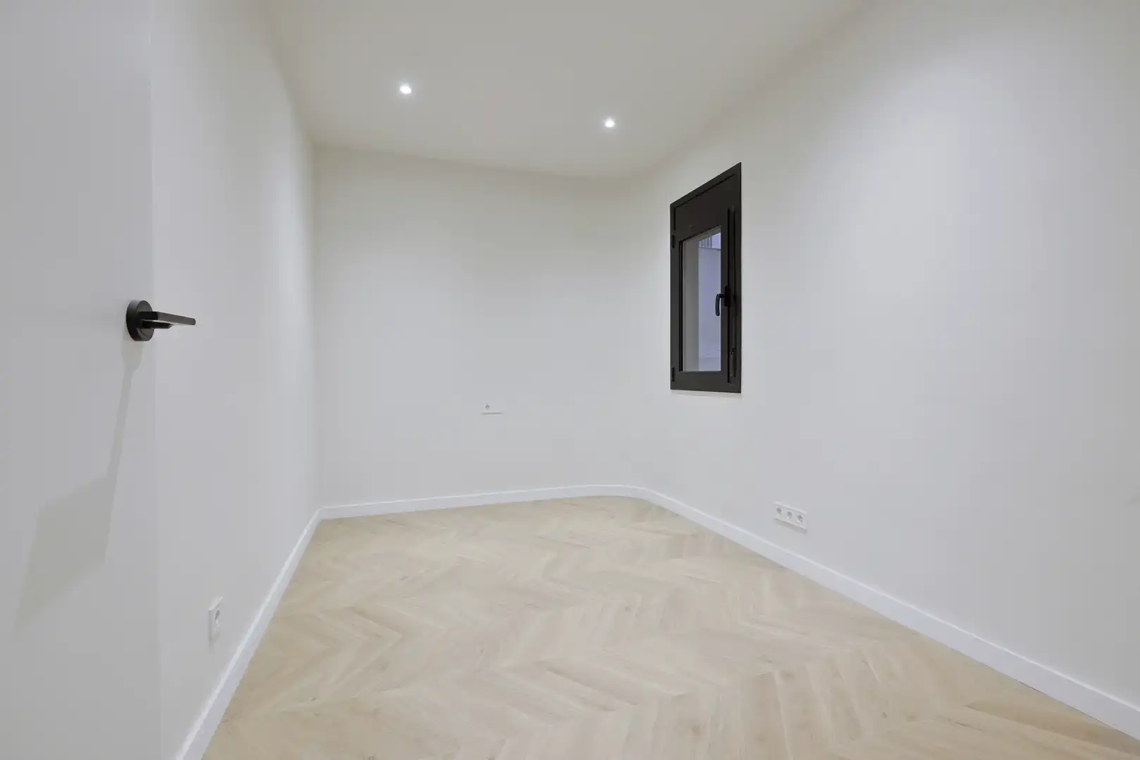 Bedroom of Flat for sale in L'Hospitalet de Llobregat  with Heating, Terrace and Balcony