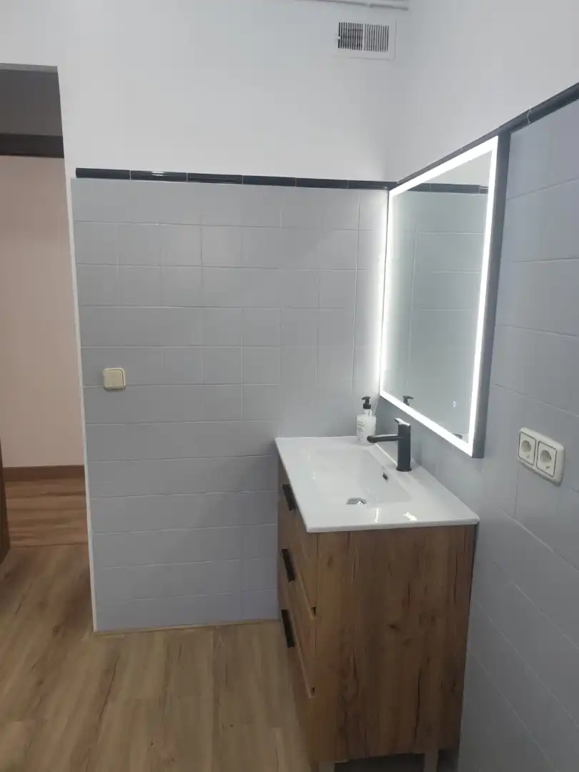 Bany de Pis en venda en Manresa amb Calefacció, Parquet i Traster