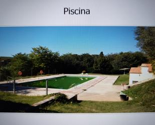 Piscina de Edifici en venda en Pontós