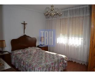 Bedroom of House or chalet for sale in Ribadavia  with Swimming Pool