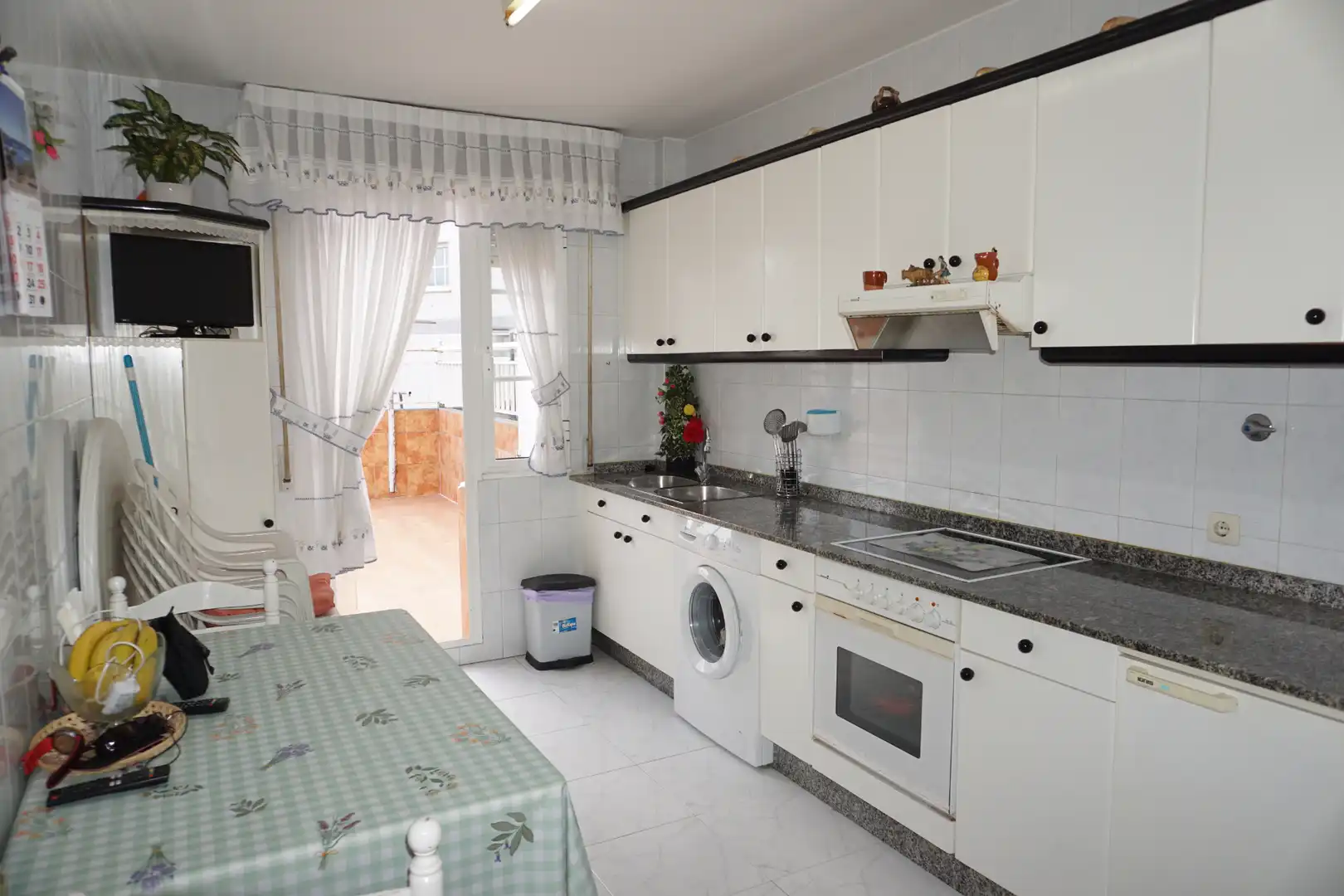 Cuina de Pis en venda en Curtis amb Terrassa, Moblat i Forn