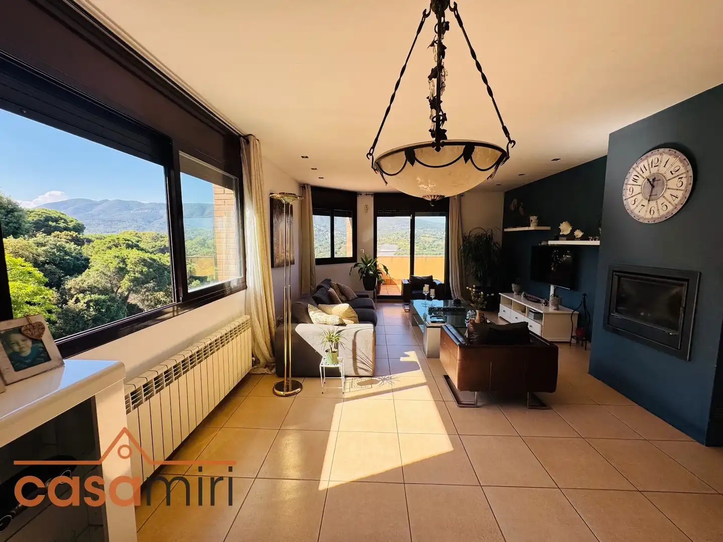 Sala de estar de Casa o chalet en venta en Sant Cebrià de Vallalta con Aire acondicionado, Calefacción y Jardín privado