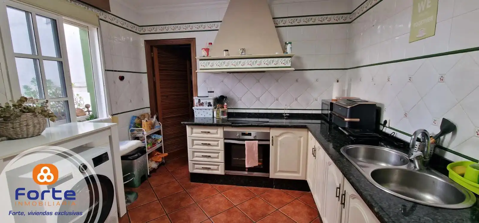 Kitchen of Flat for sale in Córdoba  with Air Conditioner