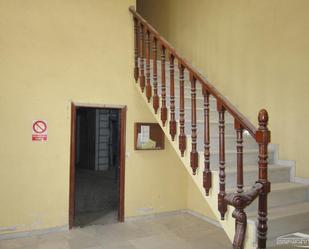 Industrial buildings to rent in Lucena