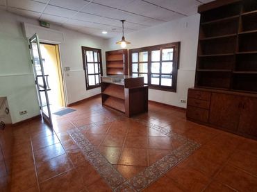 Business premises for sale in Calle Jaime Alberti