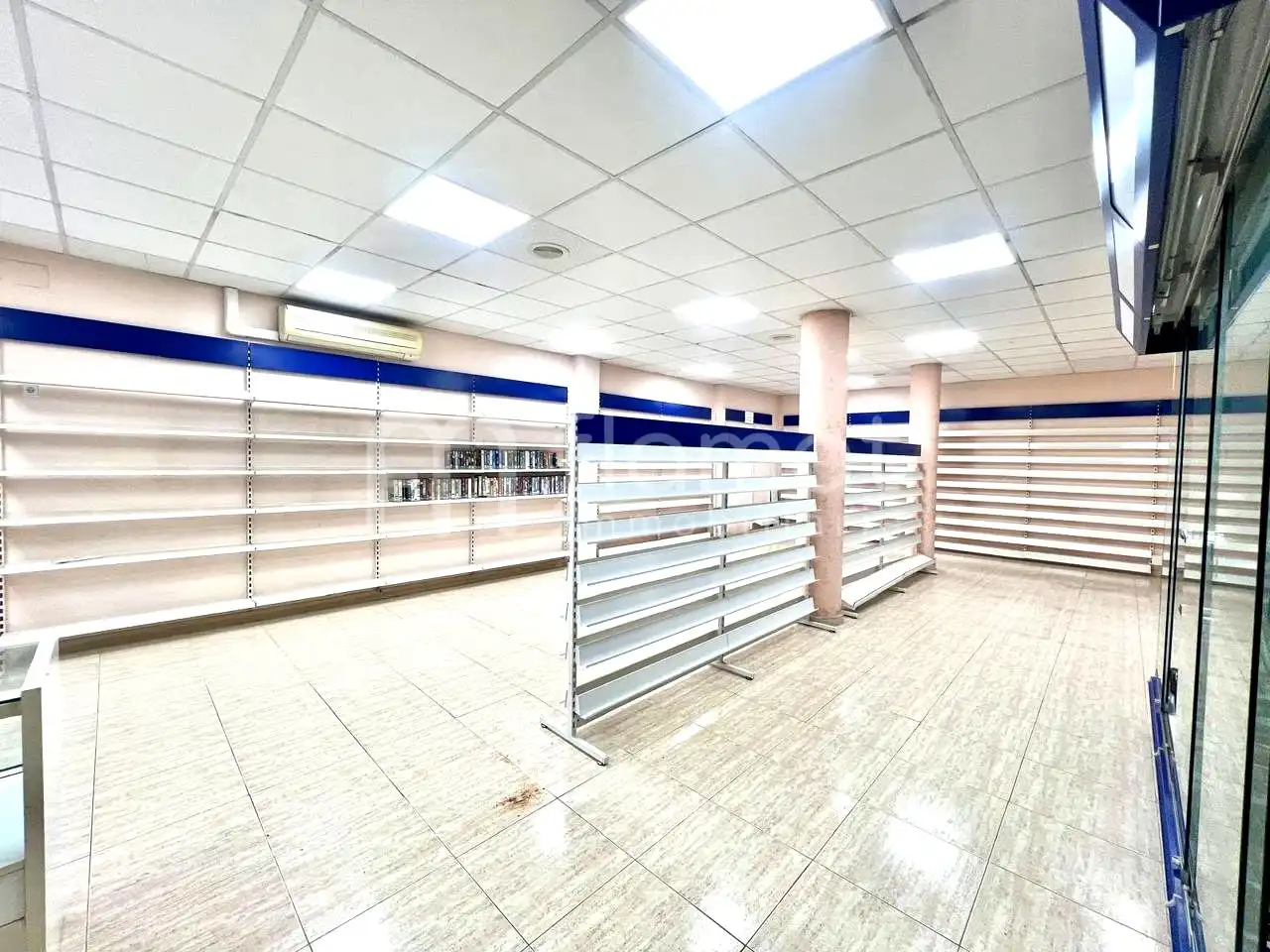 Local en venta en Blanes con Aire acondicionado