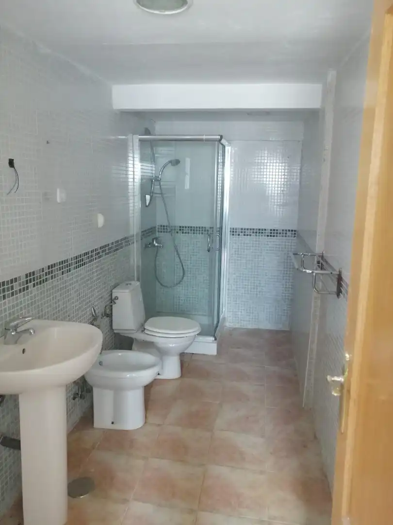 Bany de Casa adosada en venda en Alcoba, Ciudad Real