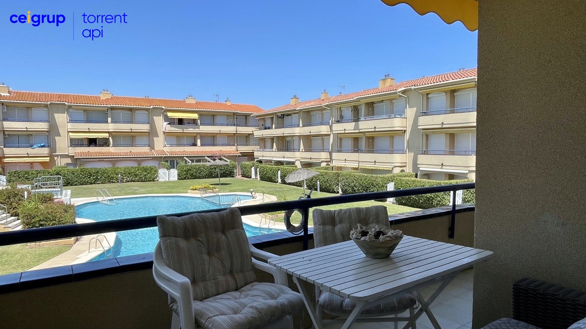 Terrassa de Pis en venda en L'Estartit amb Terrassa, Piscina i Moblat