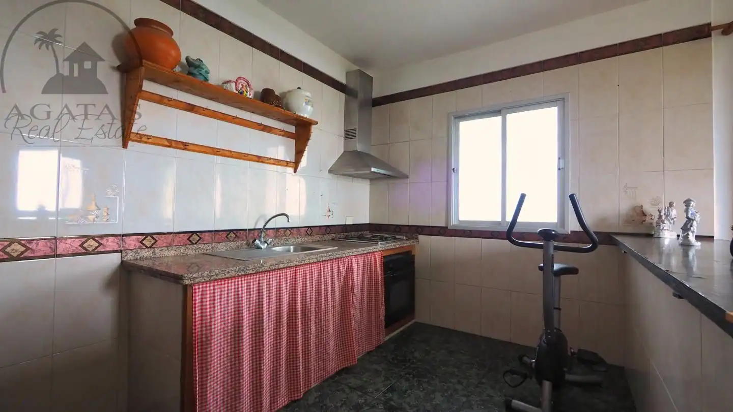 Casa con jardín en venta en La Vega - El Amparo - Cueva del Viento, imagen 5