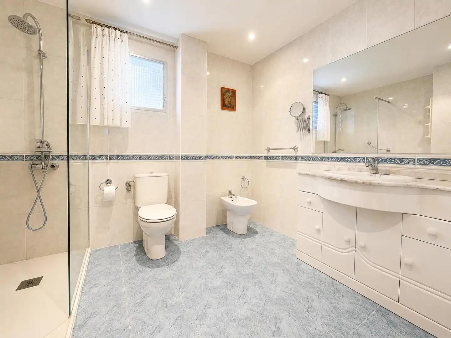 Baño de Piso en venta en Madrid con Aire acondicionado, Calefacción y Terraza