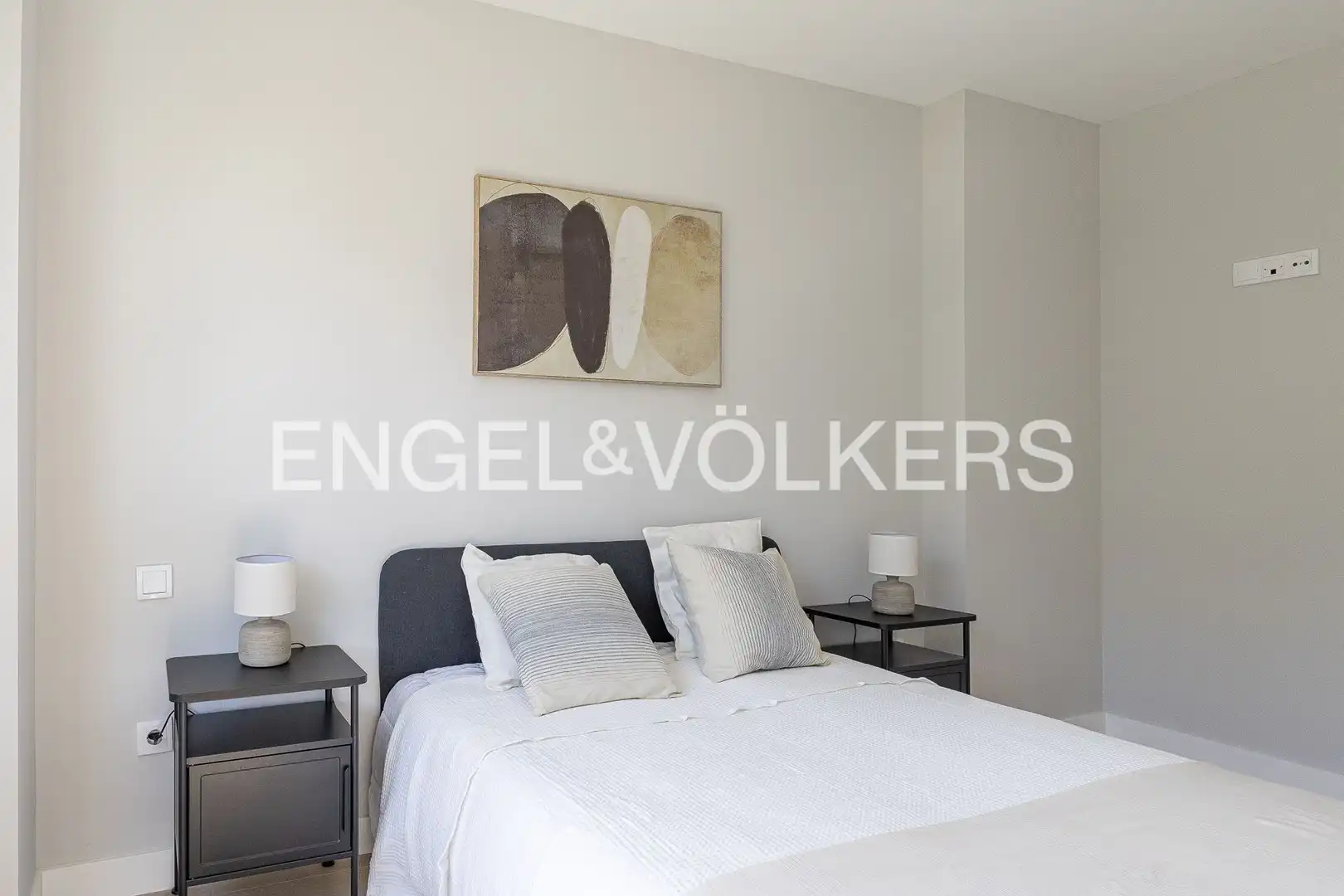 Schlafzimmer von Wohnung zur Miete in Hortaleza