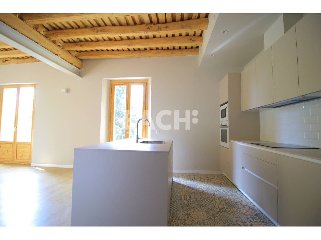 Cuina de Pis en venda en Vic amb Parquet i Balcó