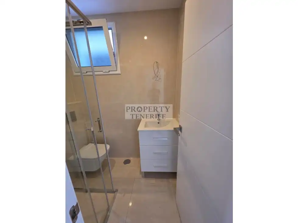 Habitación de Apartamento en venta en Adeje con Amueblado