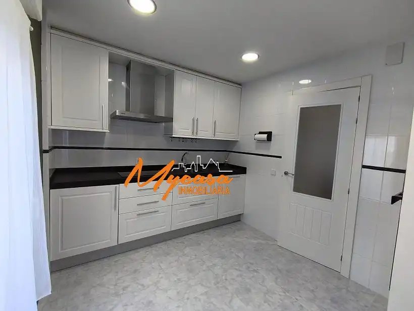 Cocina de Piso de alquiler en Villaviciosa de Odón con Aire acondicionado, Calefacción y Balcón