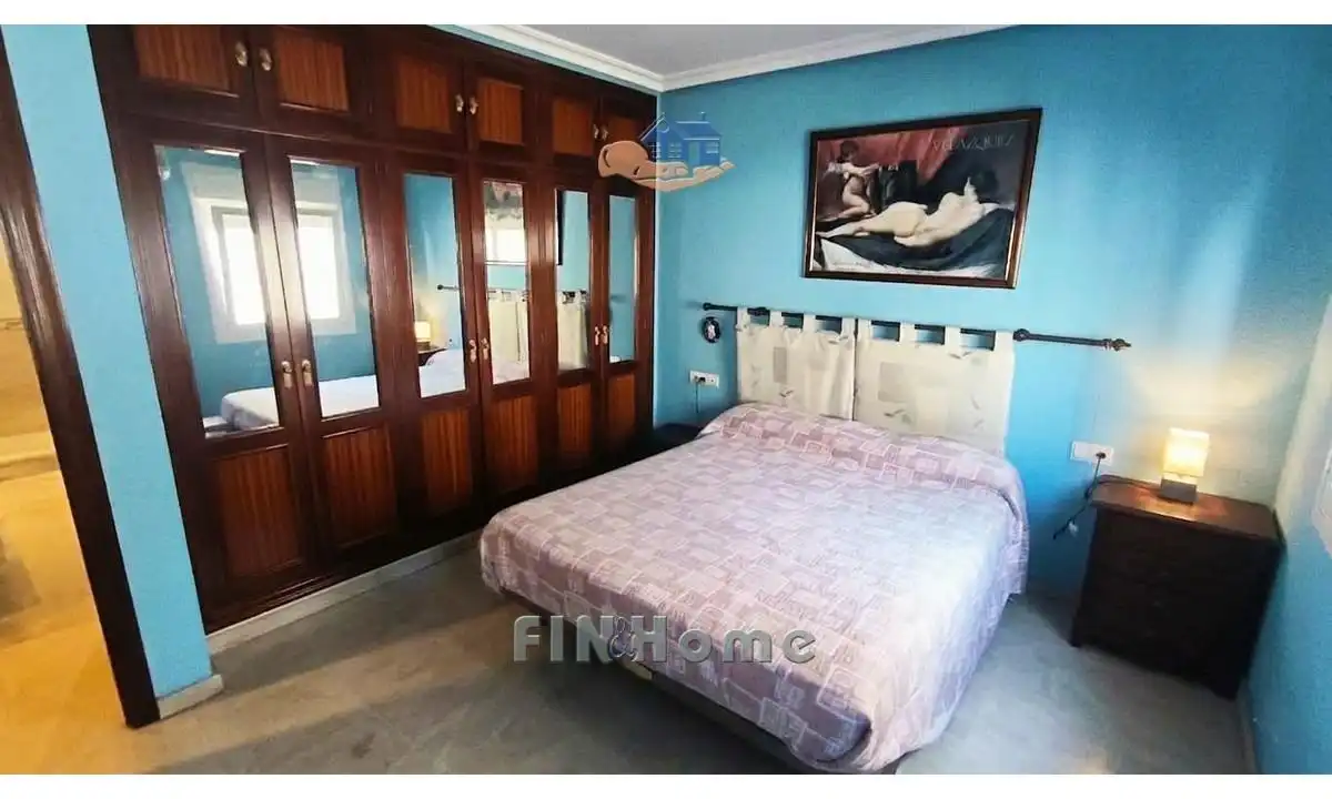 Schlafzimmer von Wohnung zum Verkauf in Sevilla mit Klimaanlage, Heizung und Privatgarten