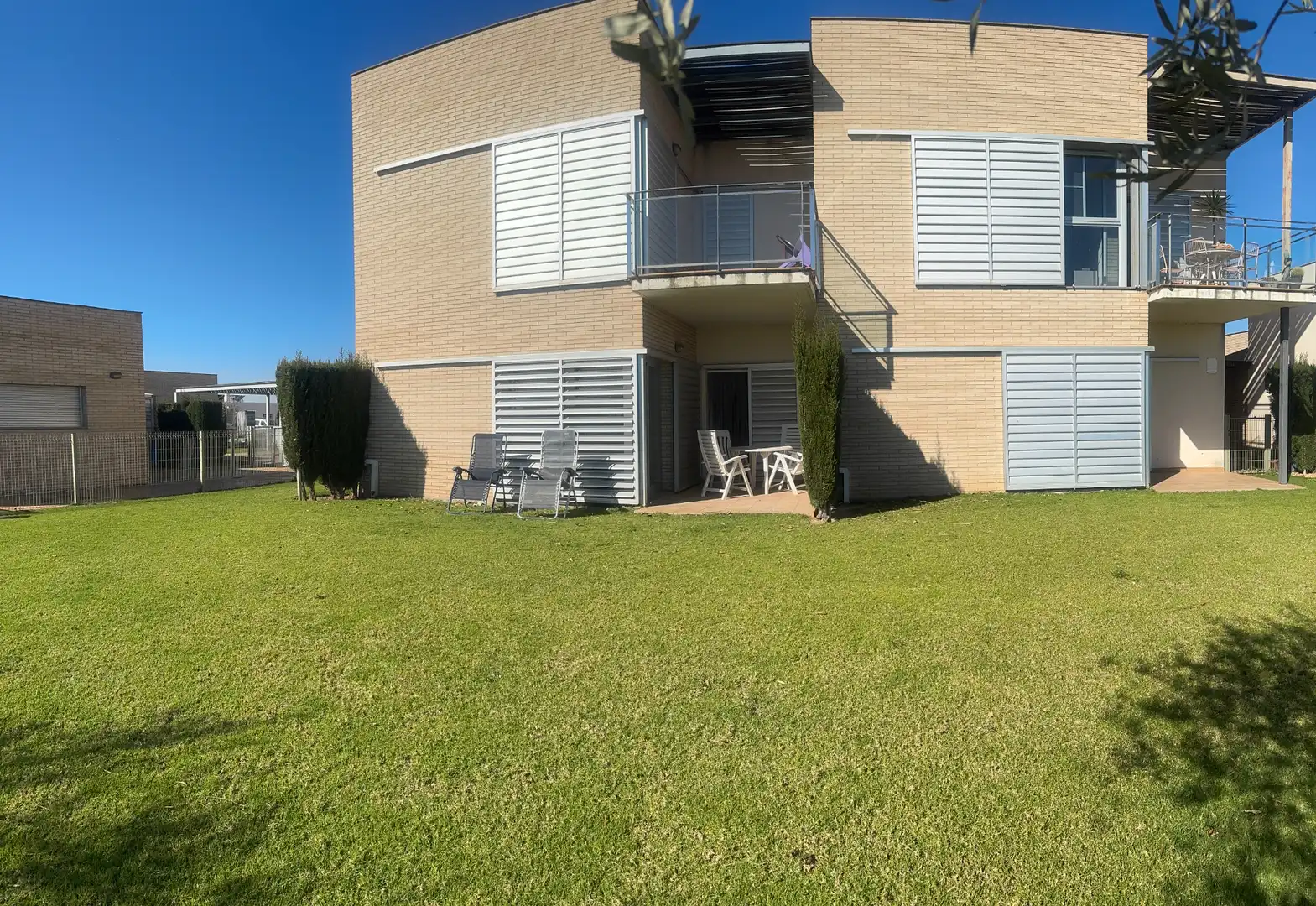 Vista exterior de Planta baixa en venda en L'Ampolla amb Aire condicionat, Calefacció i Forn