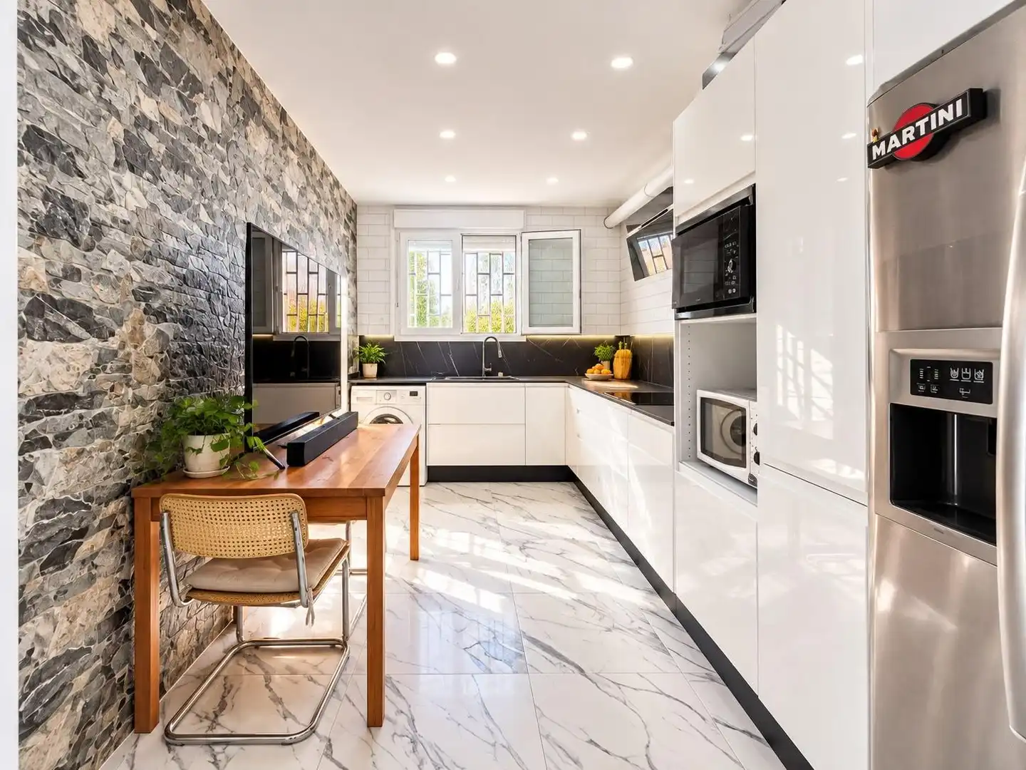 House with terrace for sale in Calle TARDOR, imagen 4