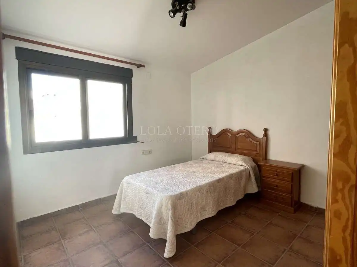Habitación de Edificio en venta en Altura, Castellón