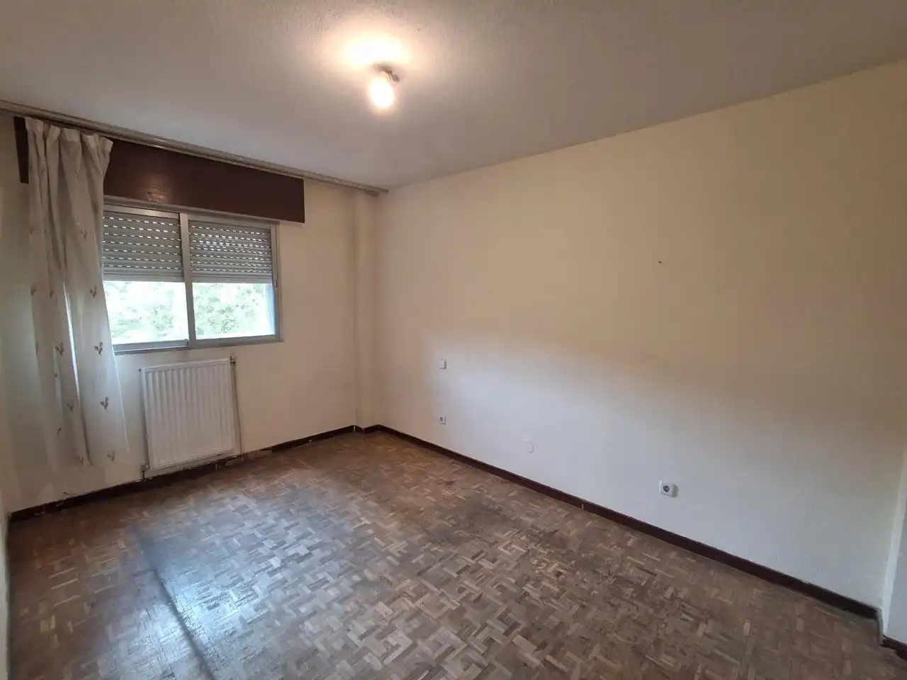 Piso en venta en Madrid con Calefacción, Parquet y Terraza