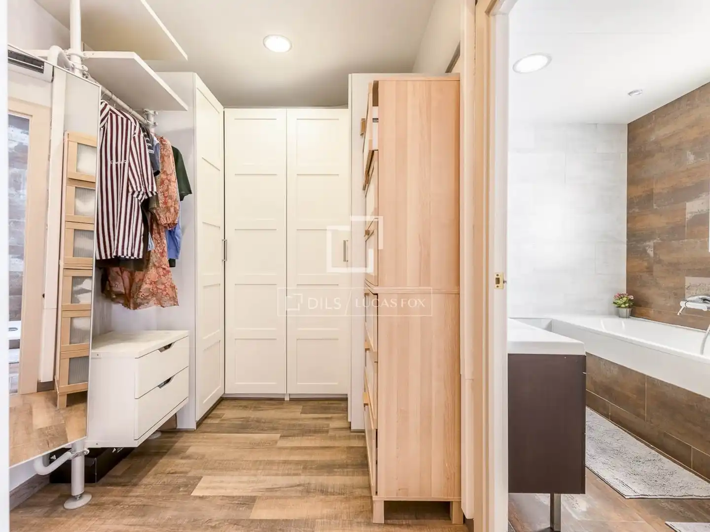 Ático en venta en Barcelona con Aire acondicionado, Terraza y Amueblado