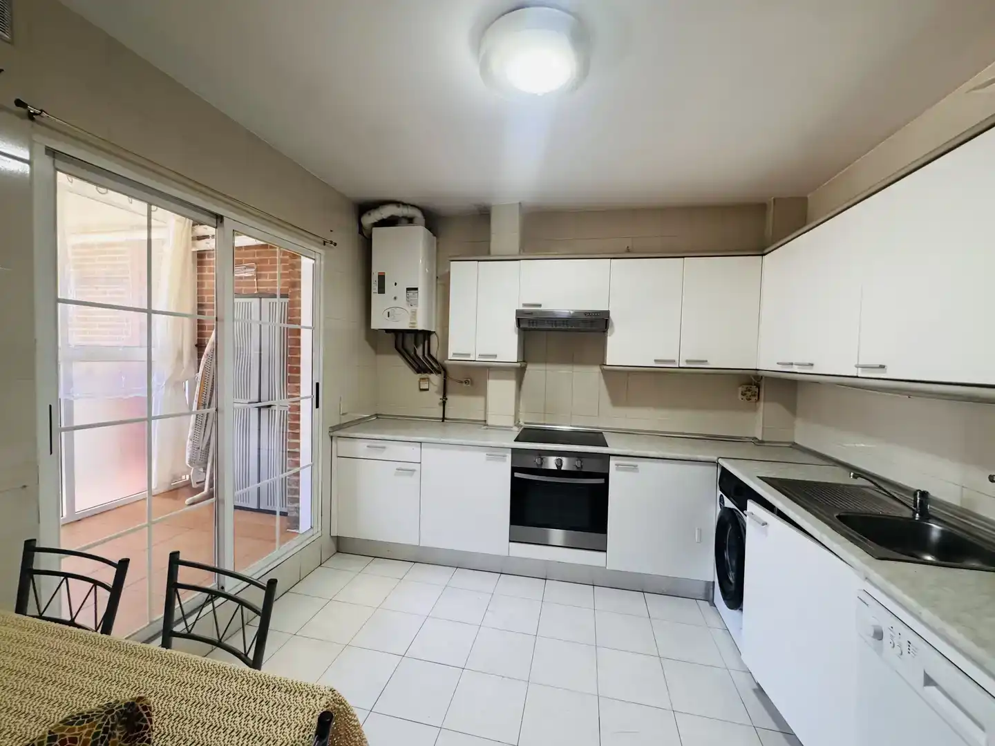 Cuina de Casa o xalet en venda en Valladolid amb Parquet, Traster i Moblat